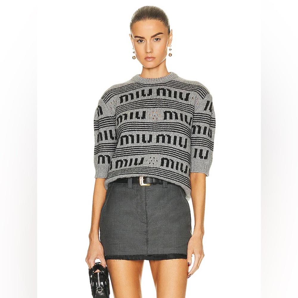 MIU MIU Logo Cashmere Sweater in Grigio and Nero Size Small